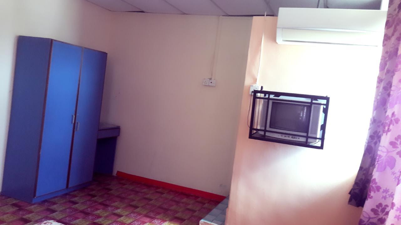 Hotel Makmur クアンタン エクステリア 写真